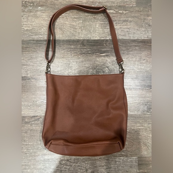 FINAL PRICE Carlos  Shoulder Bag - Picture 1 of 6